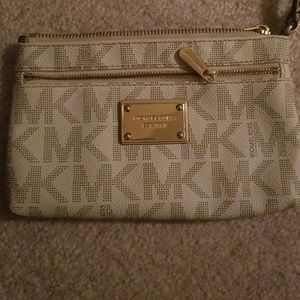 Michael Kors Wristlet